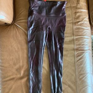 SPANX Size small - Faux leather wine